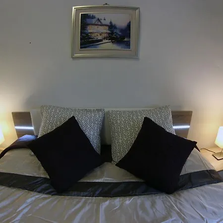 Icons Apartments Lujza *